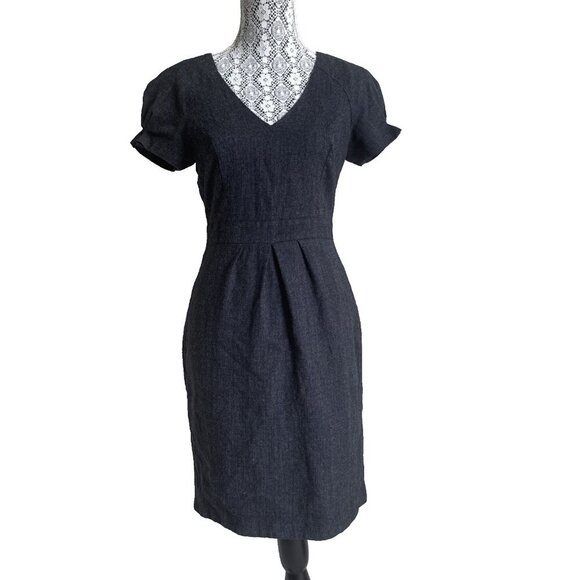 Banana Republic Wool Grey sheath Dress in Size 4, Stretch, v neck, cap sleeve - Picture 1 of 12
